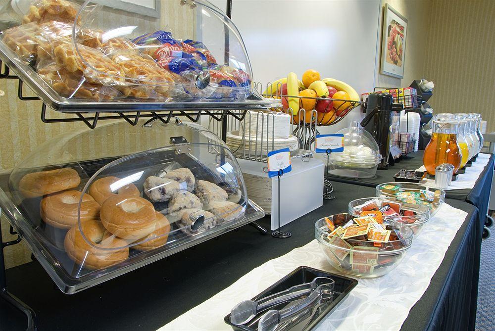 Comfort Inn Thetford Mines Εστιατόριο φωτογραφία