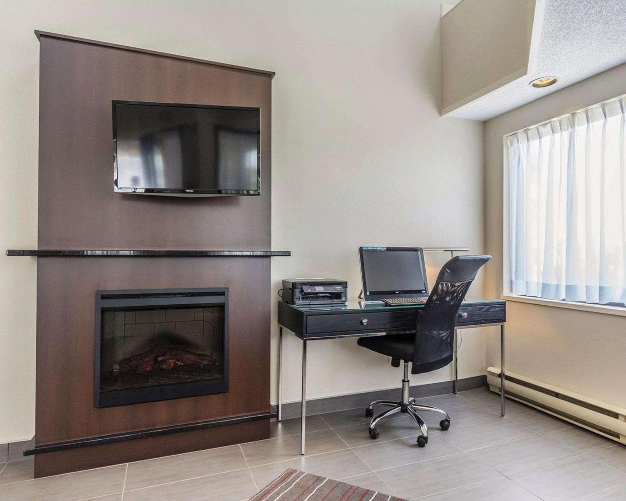 Comfort Inn Thetford Mines Εξωτερικό φωτογραφία